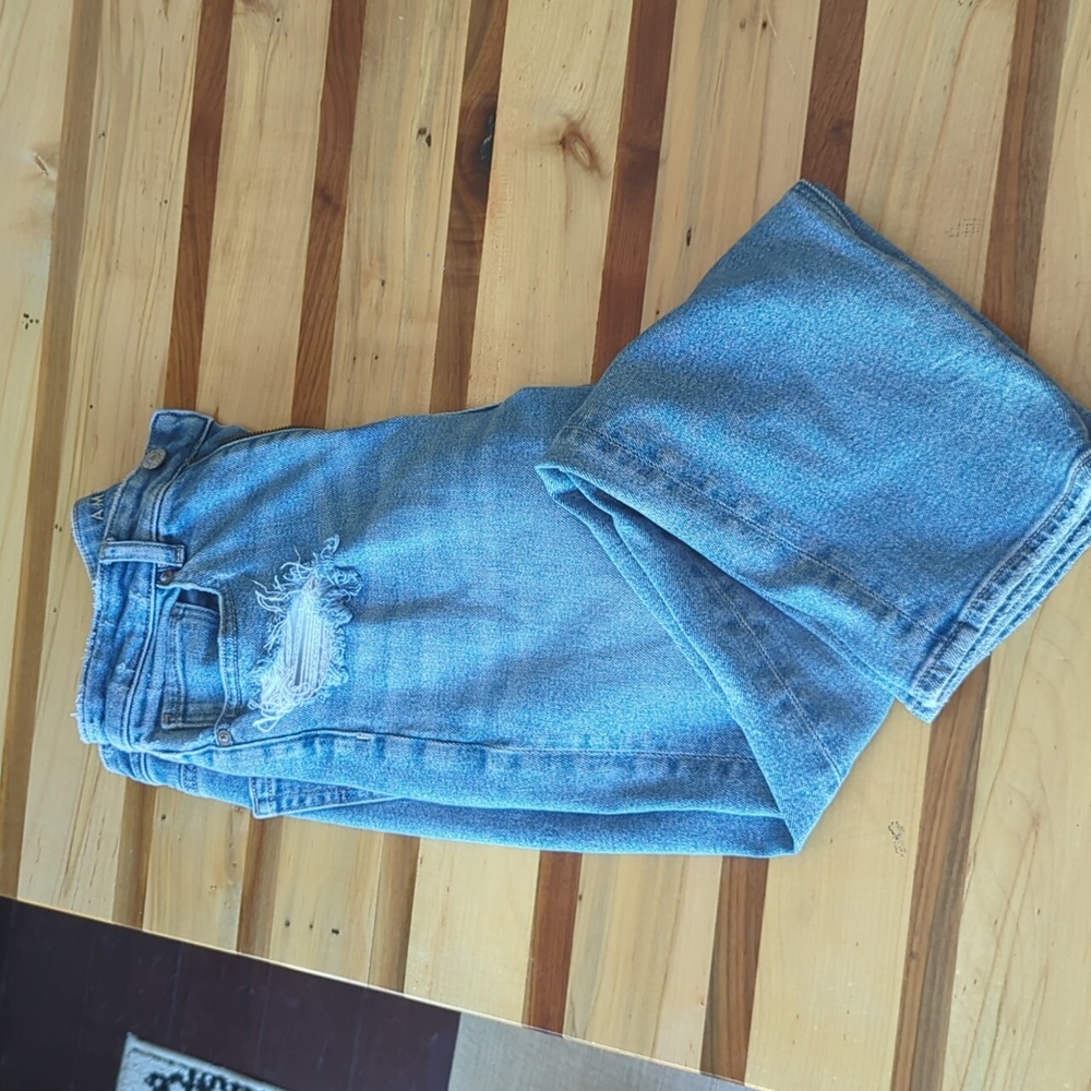 American Eagle Mom Jeans